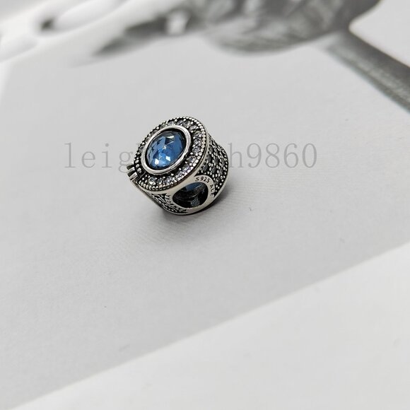 Pandora Sparkling Blue Crown O charm - Picture 5 of 6